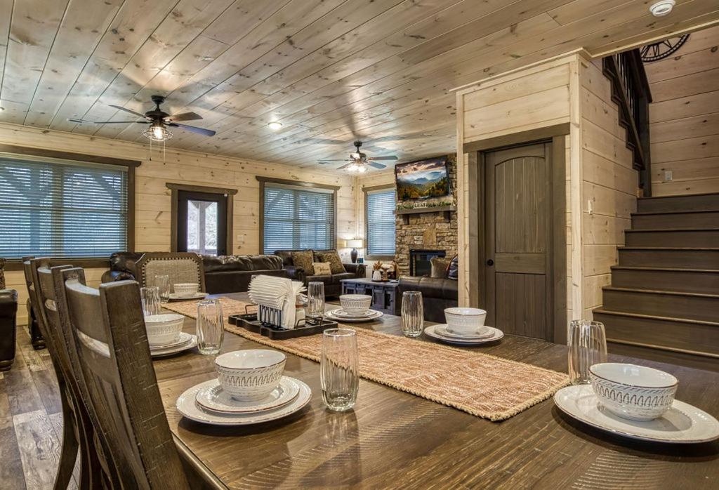 Creekside Lodge
