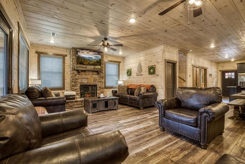 Creekside Lodge