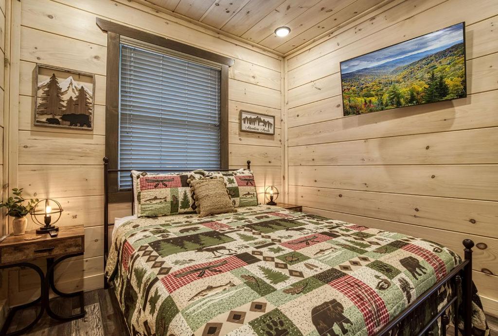 Creekside Lodge