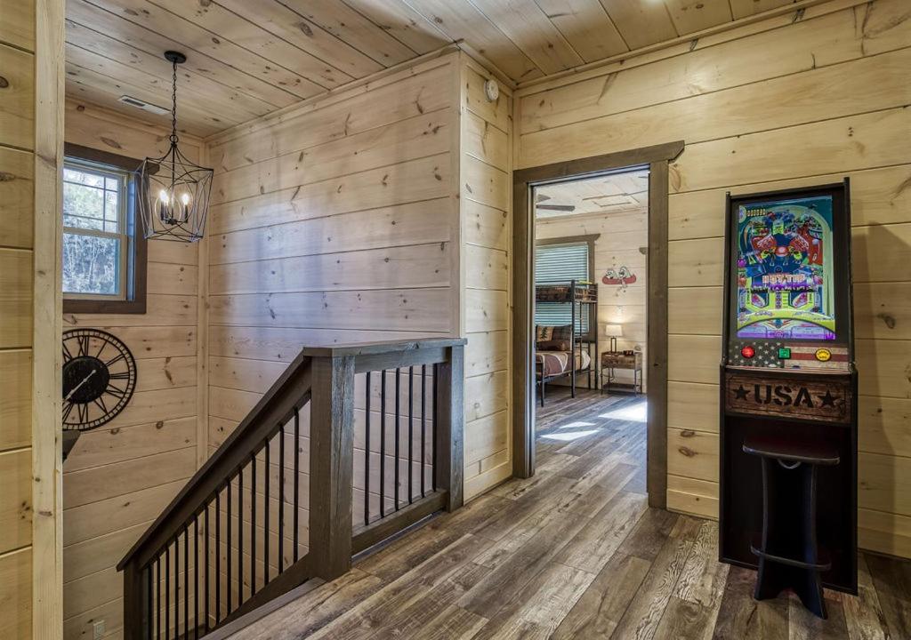 Creekside Lodge