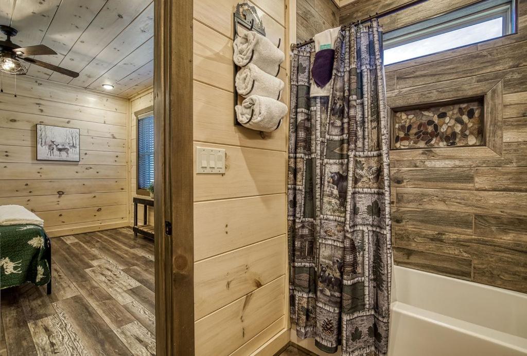Creekside Lodge