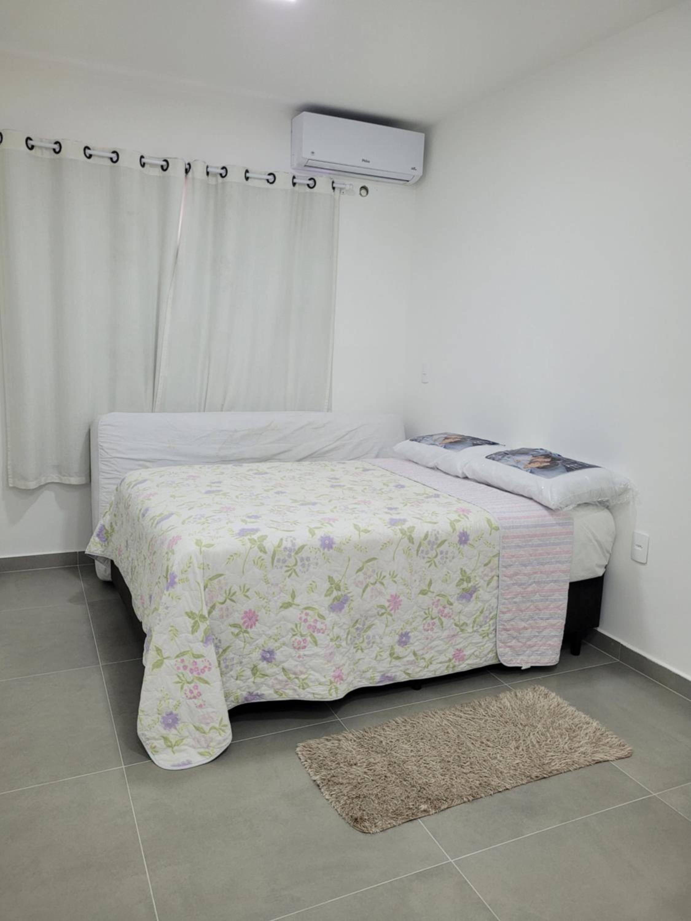 Casa com piscina e espaço gourmet 300m do mar