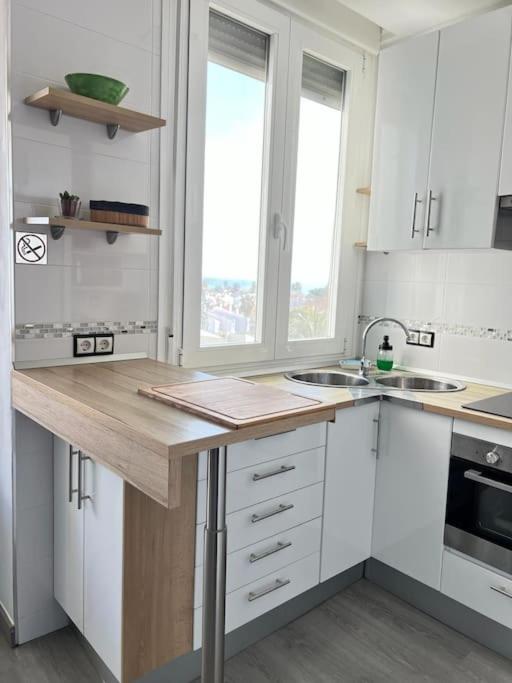 Espectacular apartamento junto al mar, con piscina en Málaga