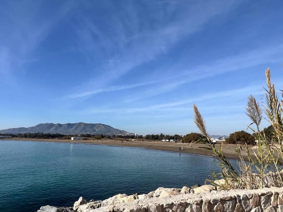 Espectacular apartamento junto al mar, con piscina en Málaga