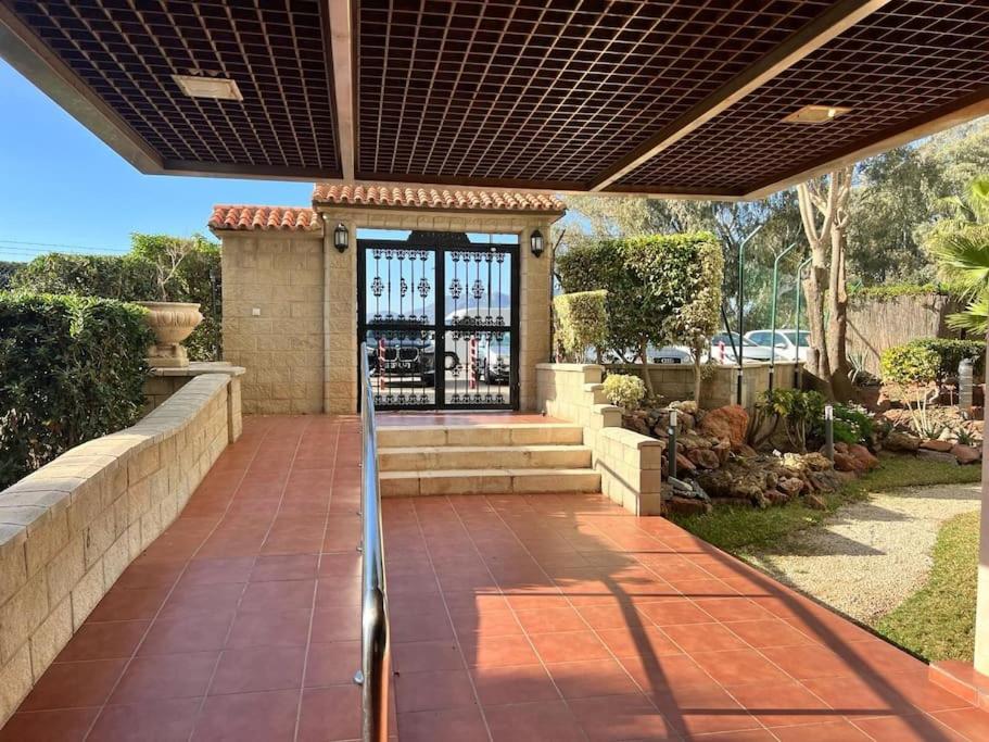 Espectacular apartamento junto al mar, con piscina en Málaga