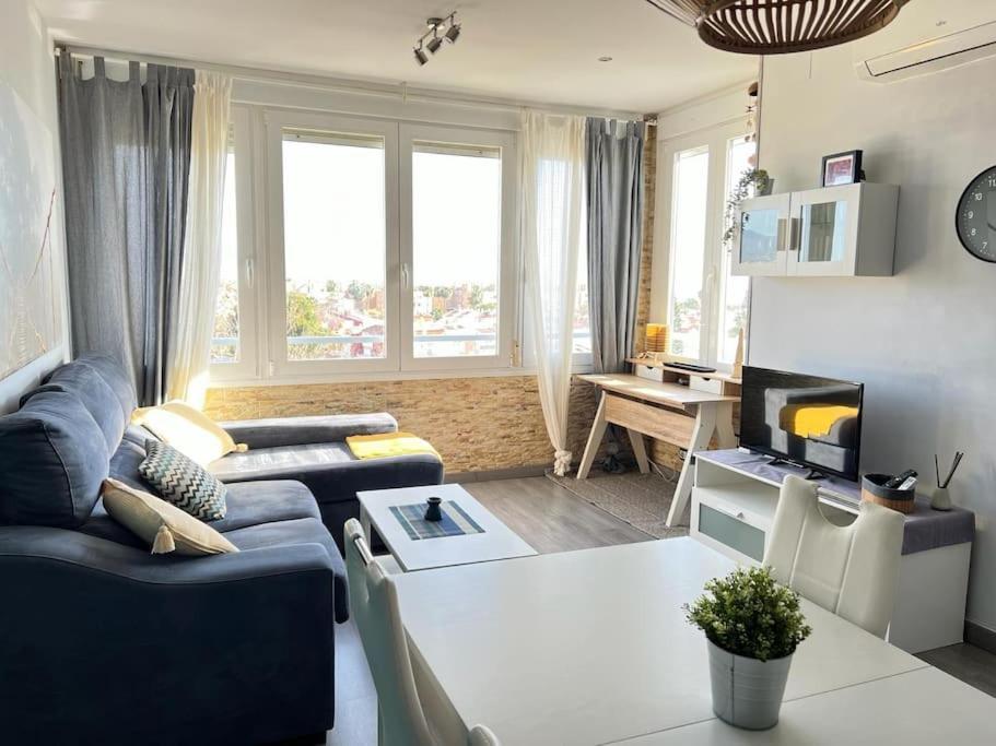 Espectacular apartamento junto al mar, con piscina en Málaga