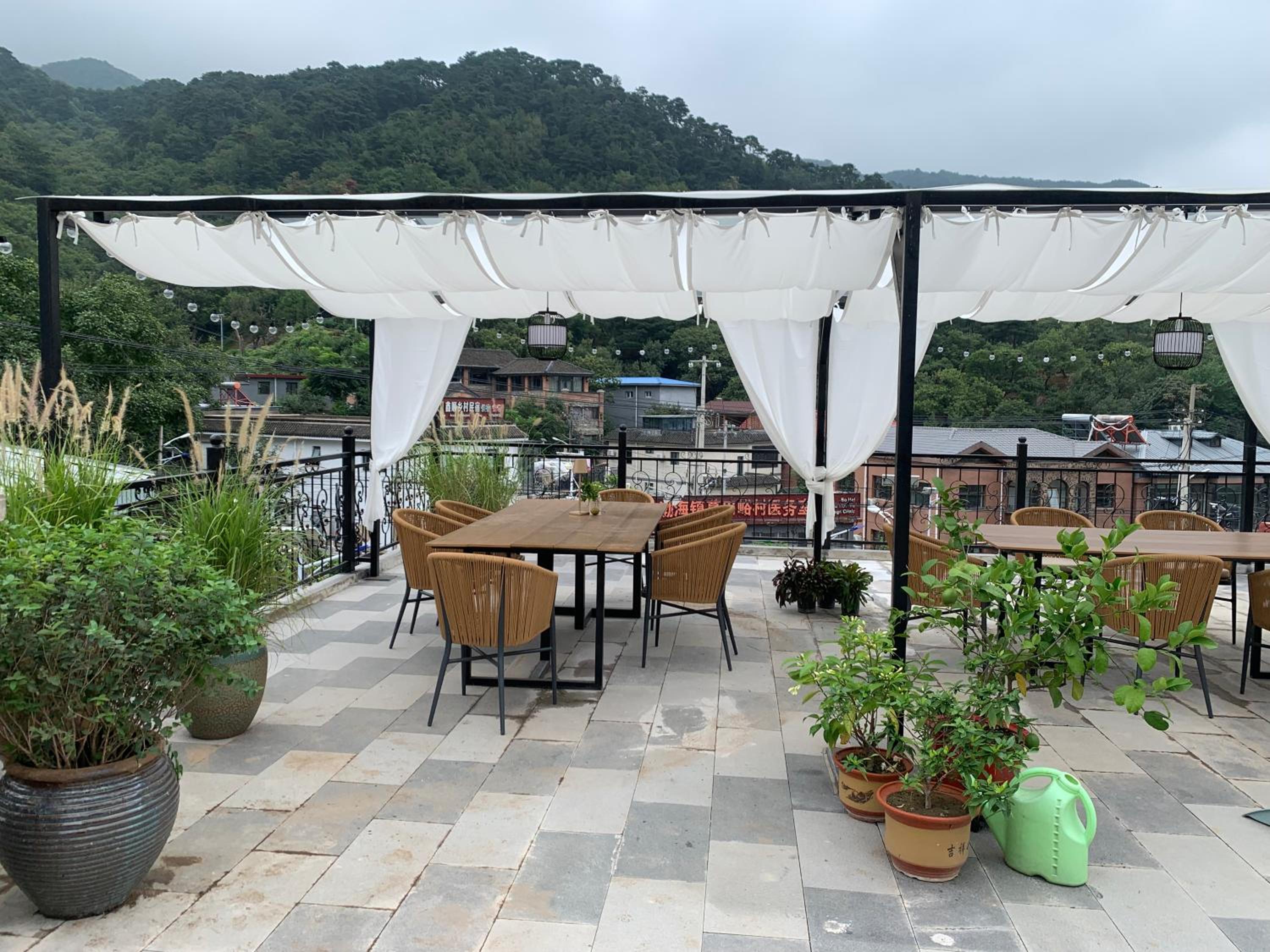Beijing MutianyuGreat Wall Let'sgo Hotel&Bar