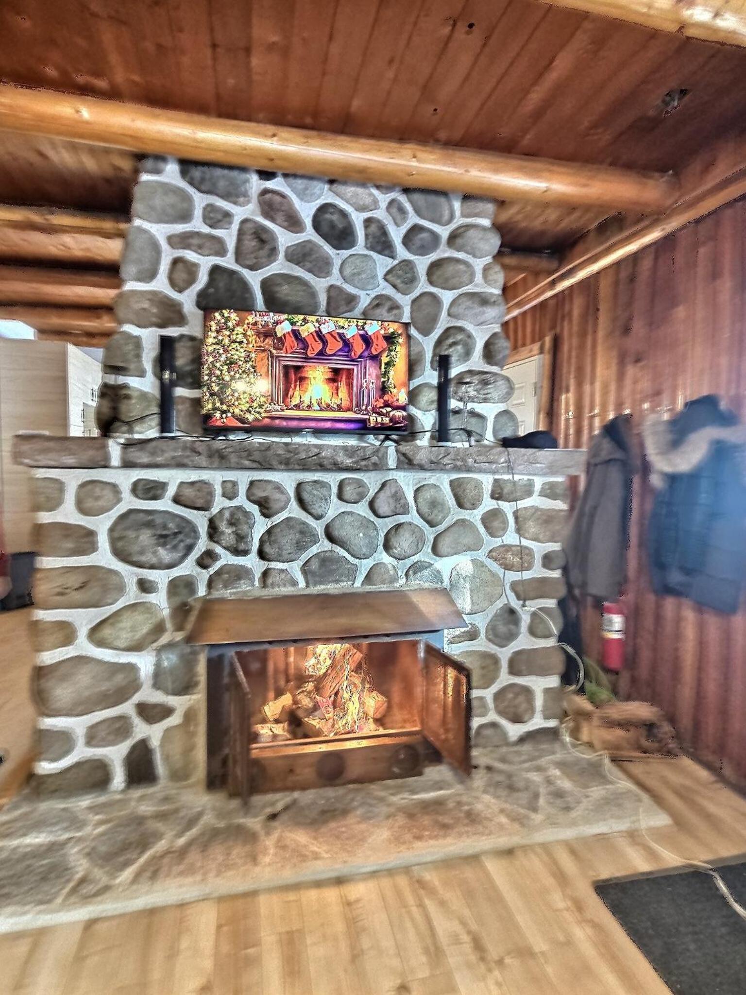 The Laurentides PrivateLog and Spa Escape
