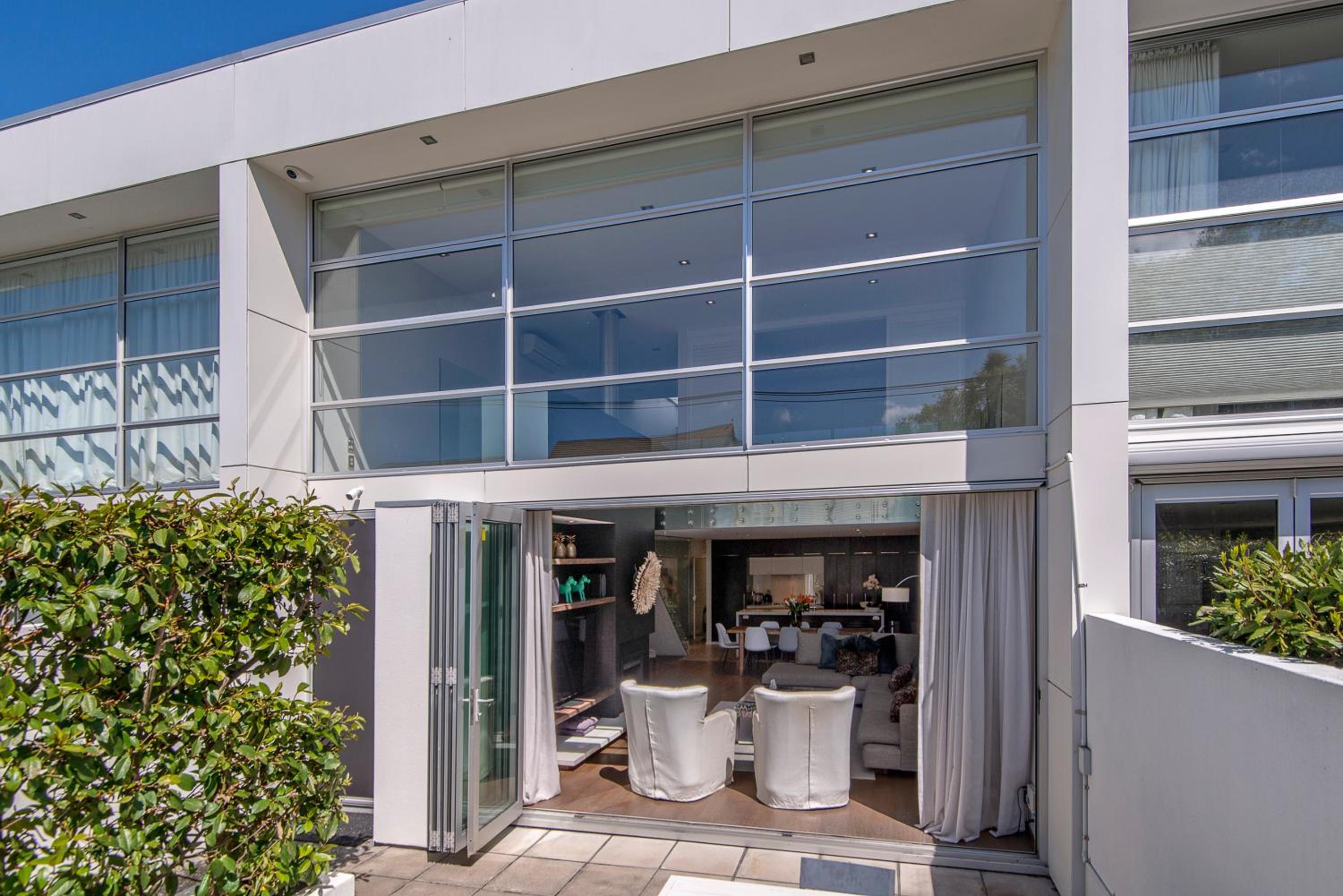 Holly Road Executive Townhouse