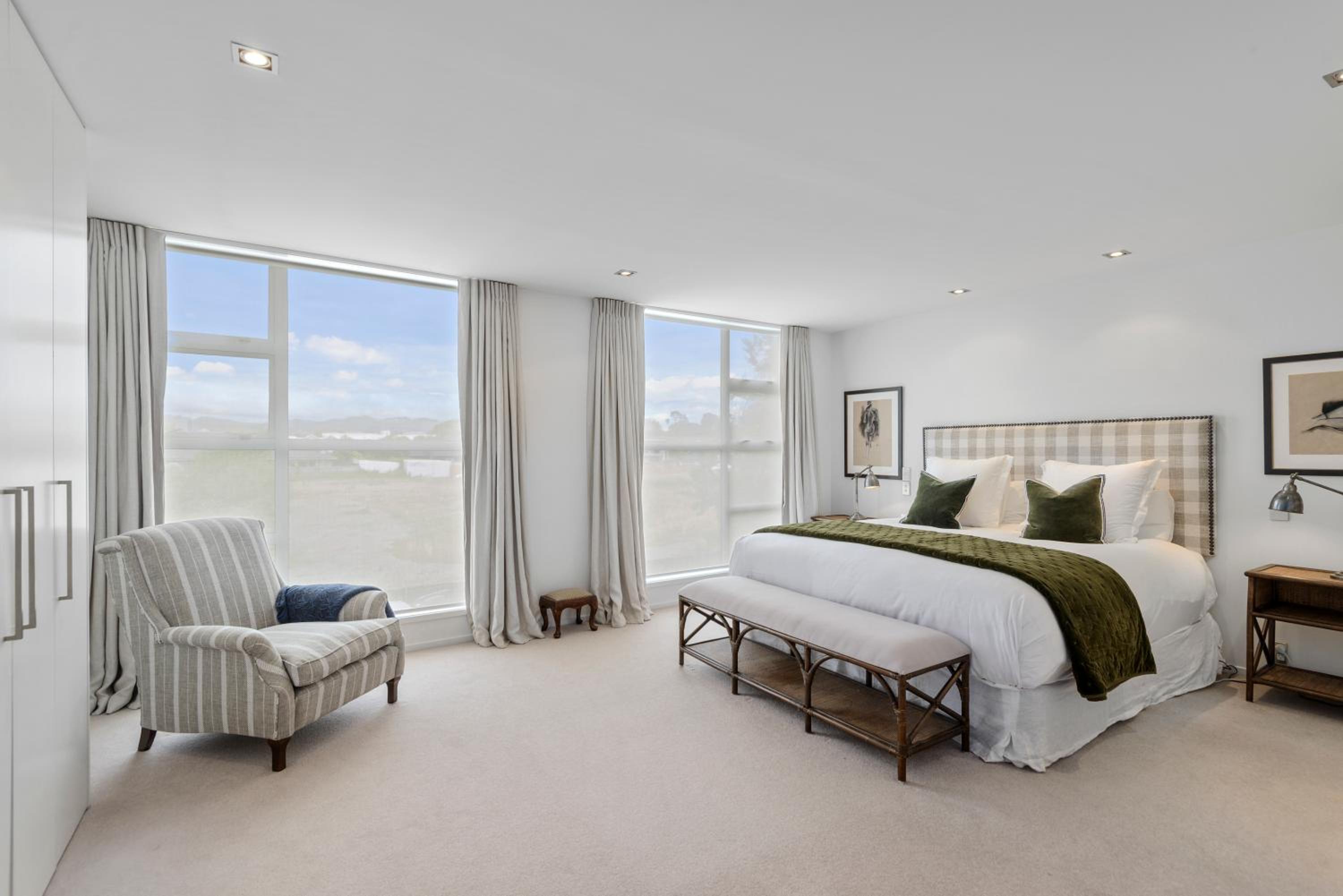 Holly Road Executive Townhouse