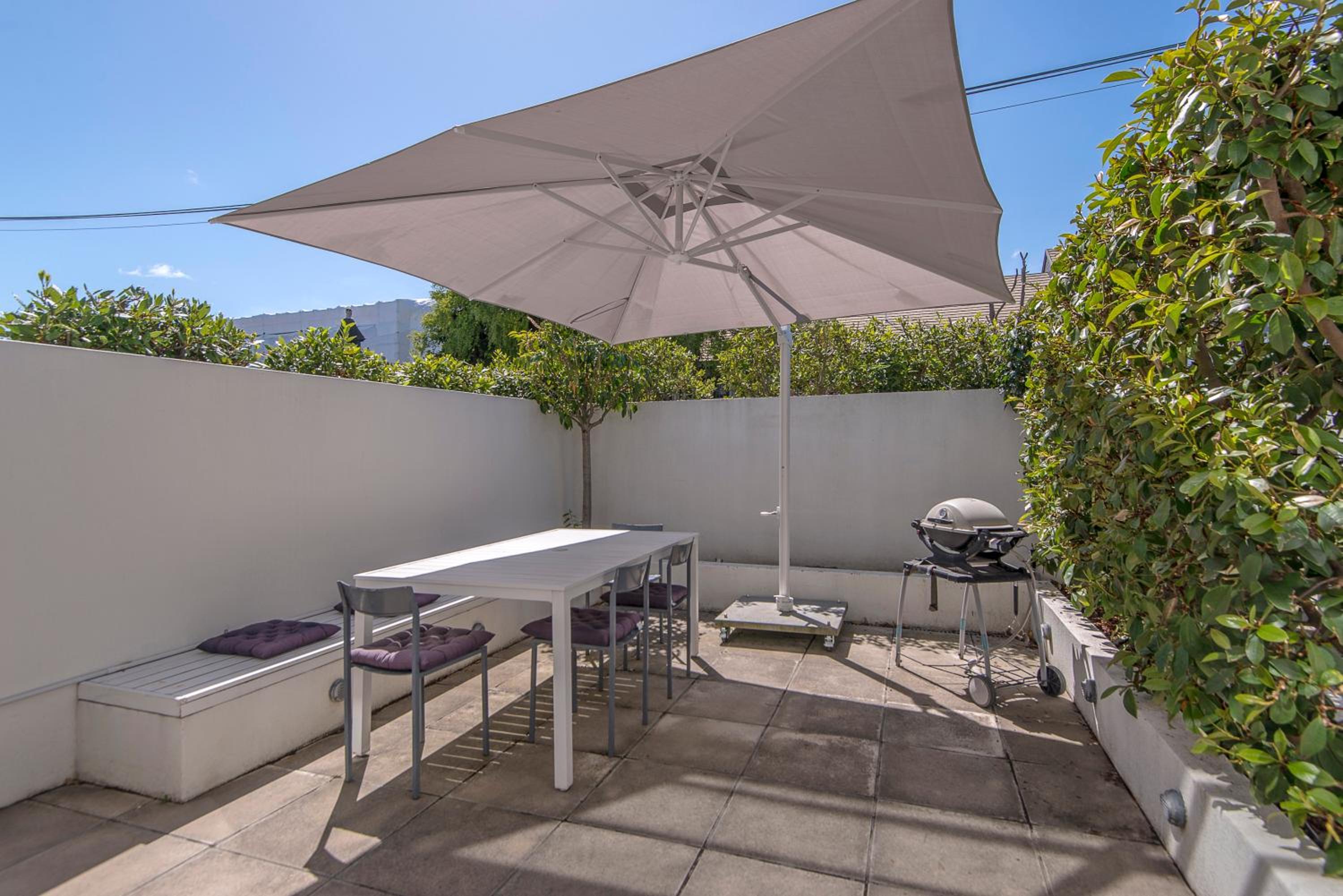 Holly Road Executive Townhouse