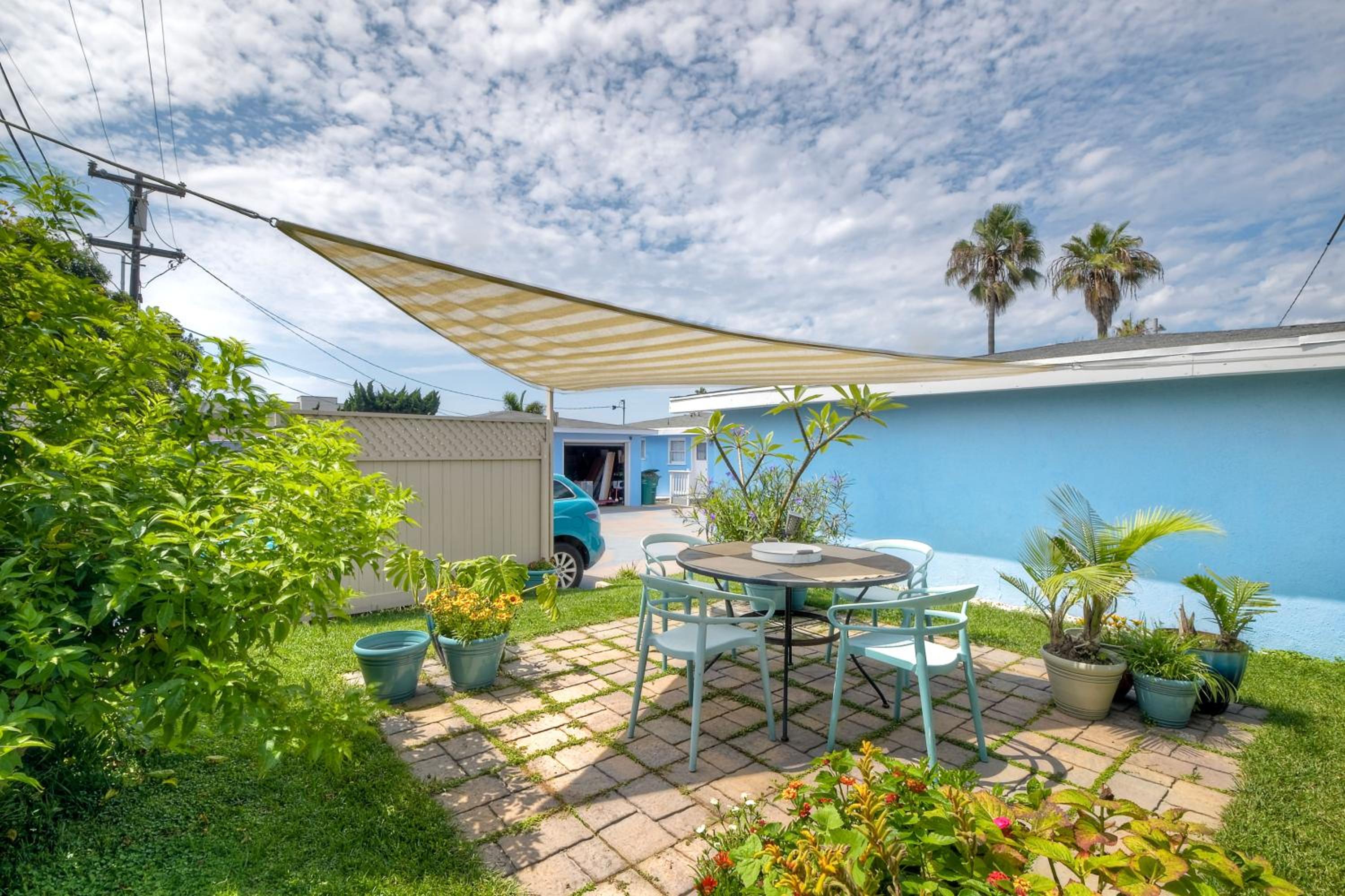 Walk 2 Beach, EV Charger, Outdoor Dining, 2 Units view 5
