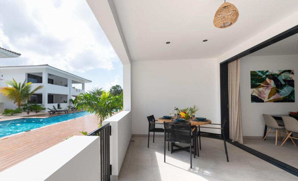 Indigo Suite Curaçao - A Brand New Modern Apartment on a secure resort close to the Beach