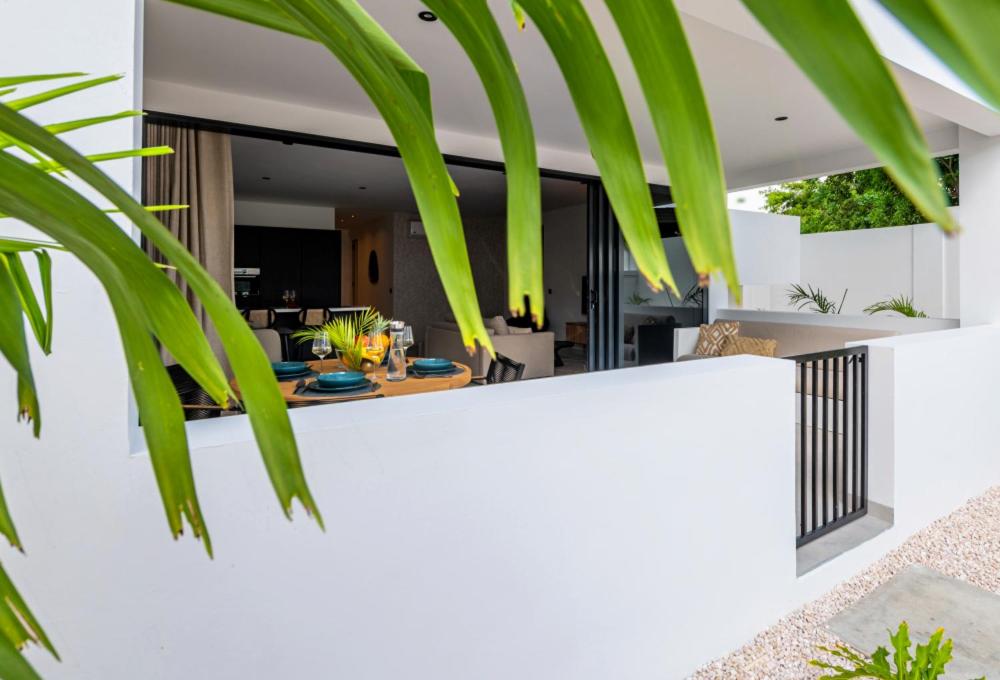 Indigo Suite Curaçao - A Brand New Modern Apartment on a secure resort close to the Beach
