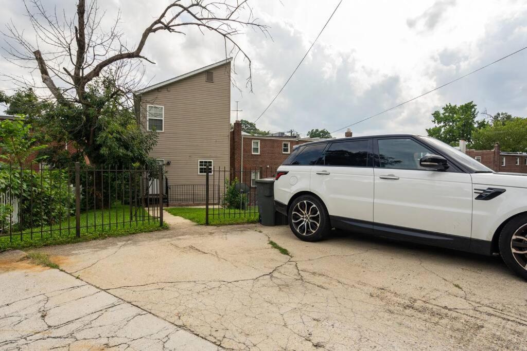 Spacious Suite in Deanwood + Free Parking view 4