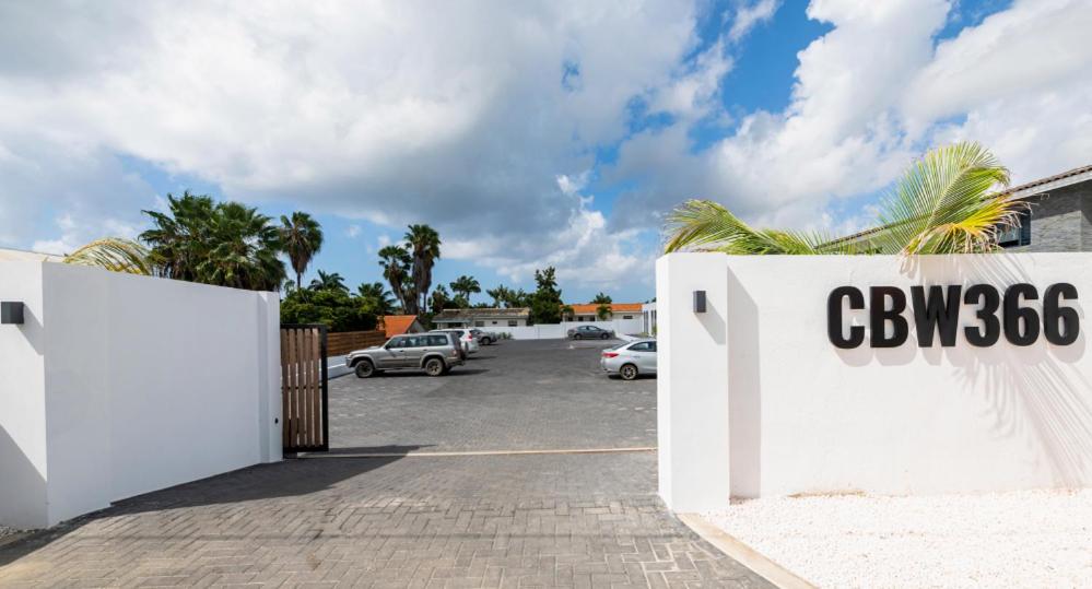 Indigo Suite Curaçao - A Brand New Modern Apartment on a secure resort close to the Beach