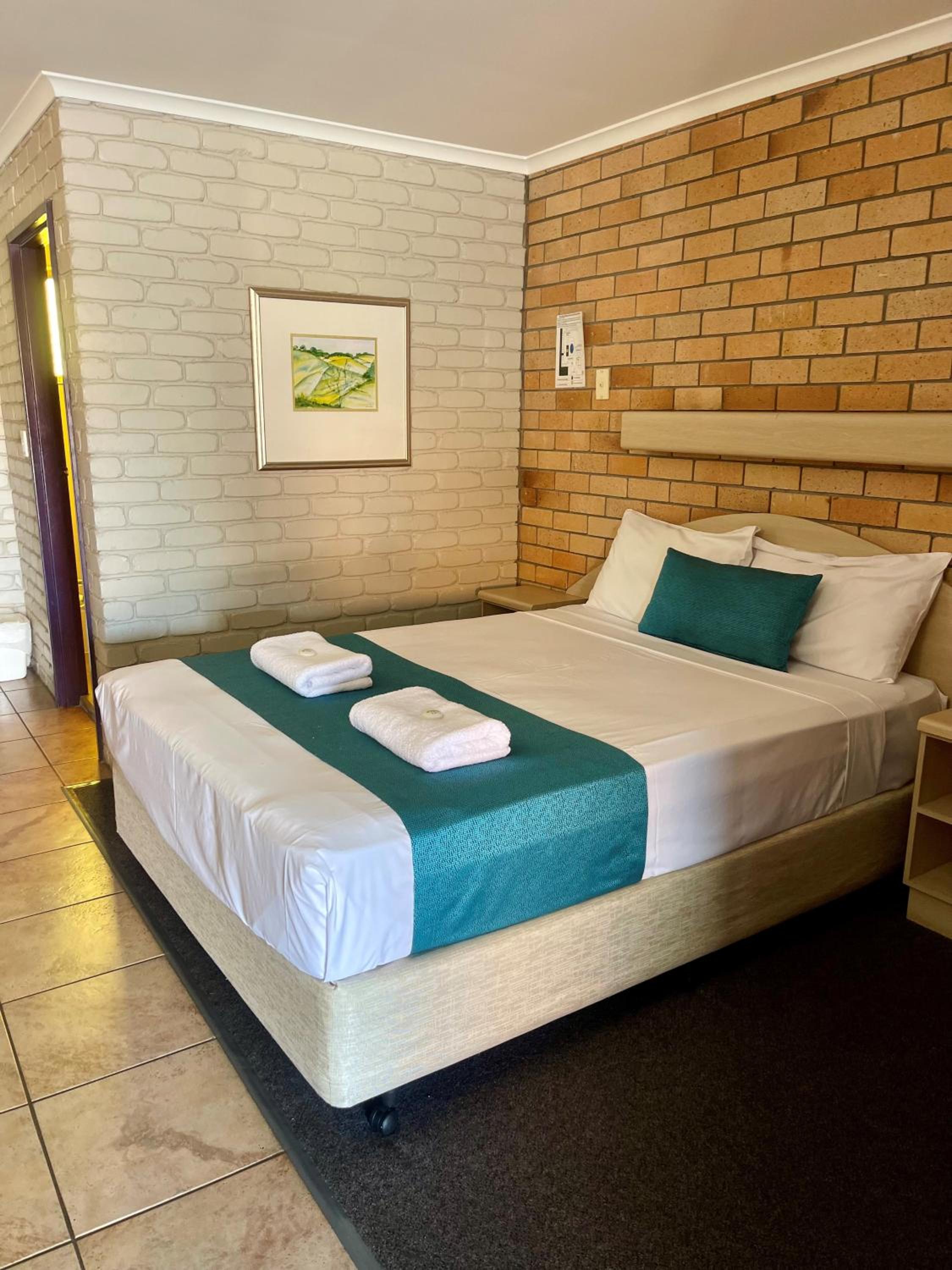 Castle Motor Lodge