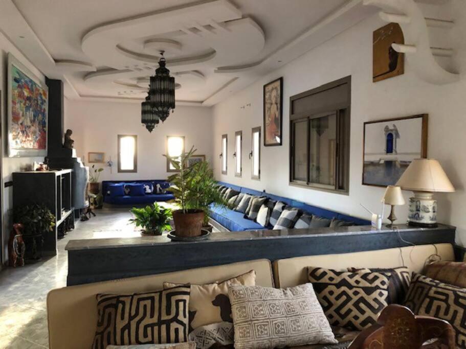 lounge