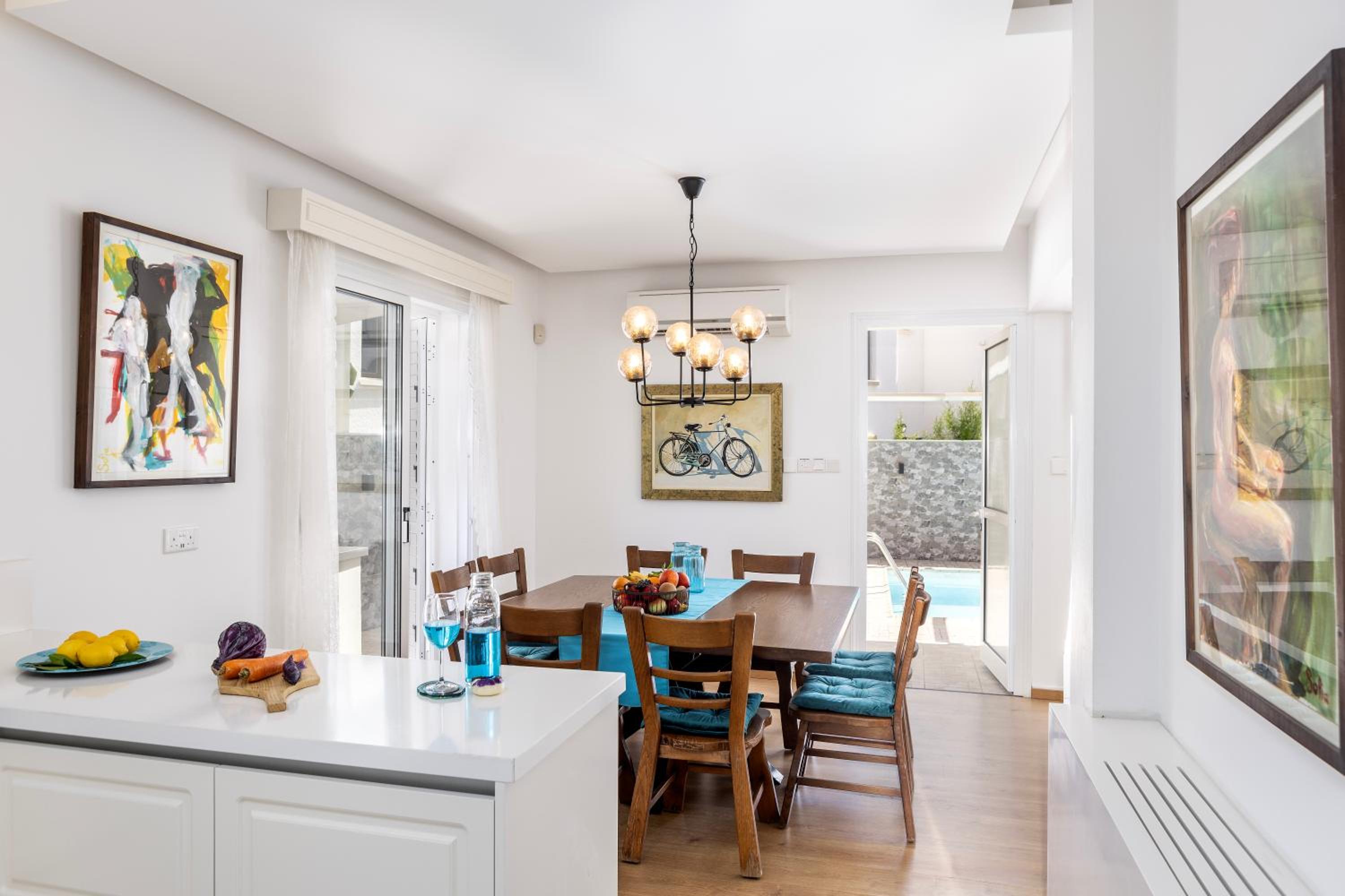 Accomoteleia Crystal Lagoon Villa