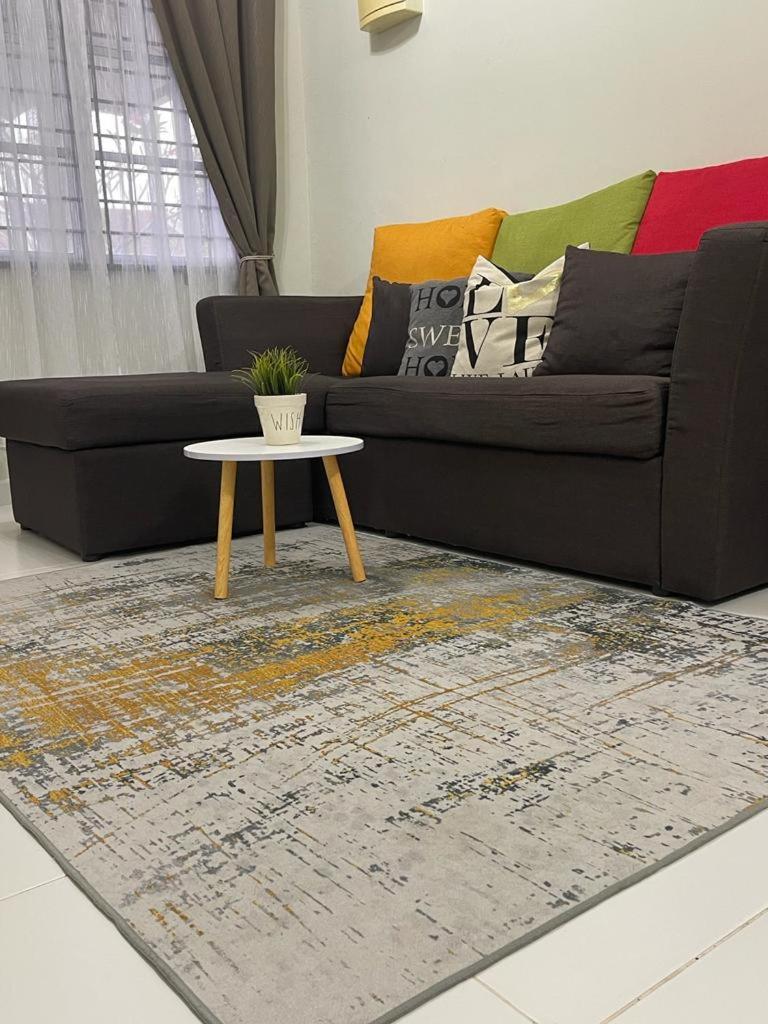 THREE ROOMS WITH WIFI HOMESTAY D’RAZAK IN KUALA TERENGGANU
