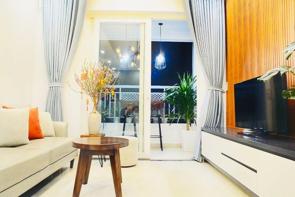 Căn hộ 2PN, 2WC tầng 25 2 bedrooms luxury apartment