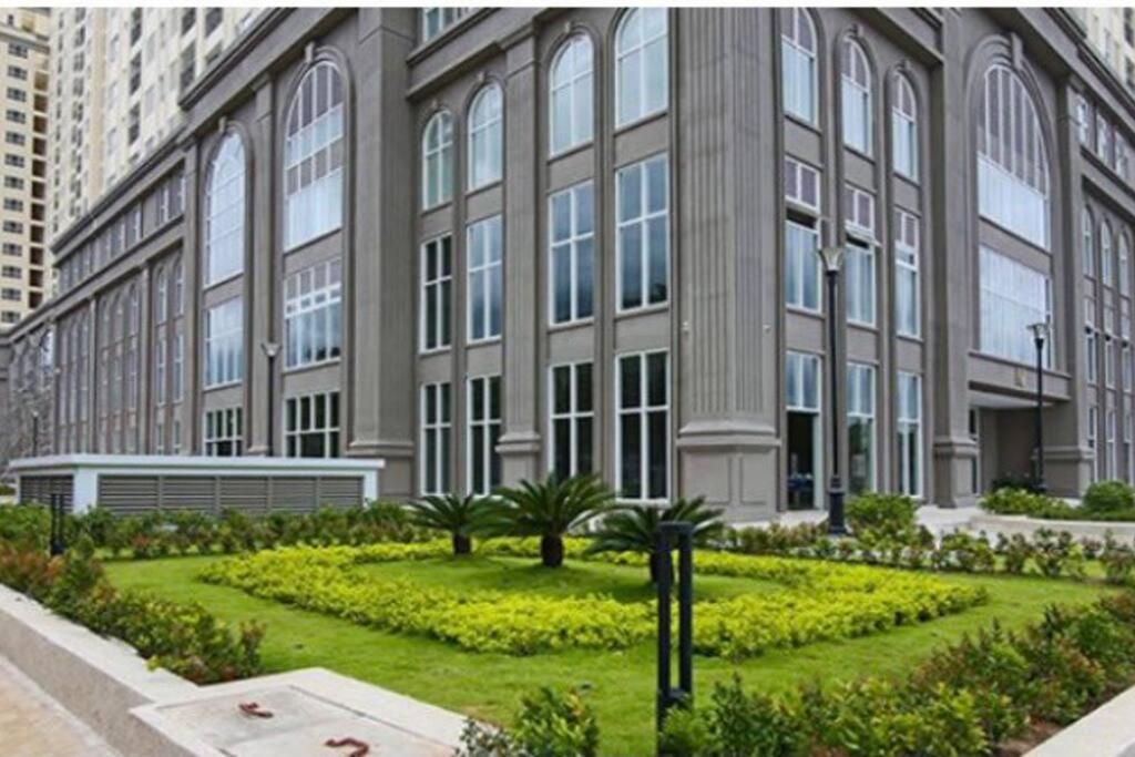 Căn hộ 2PN, 2WC tầng 25 2 bedrooms luxury apartment