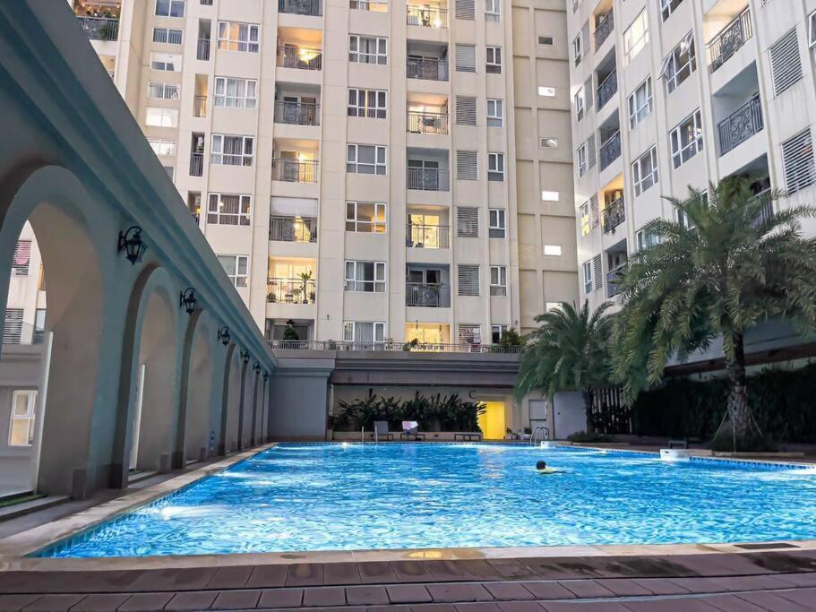 Căn hộ 2PN, 2WC tầng 25 2 bedrooms luxury apartment