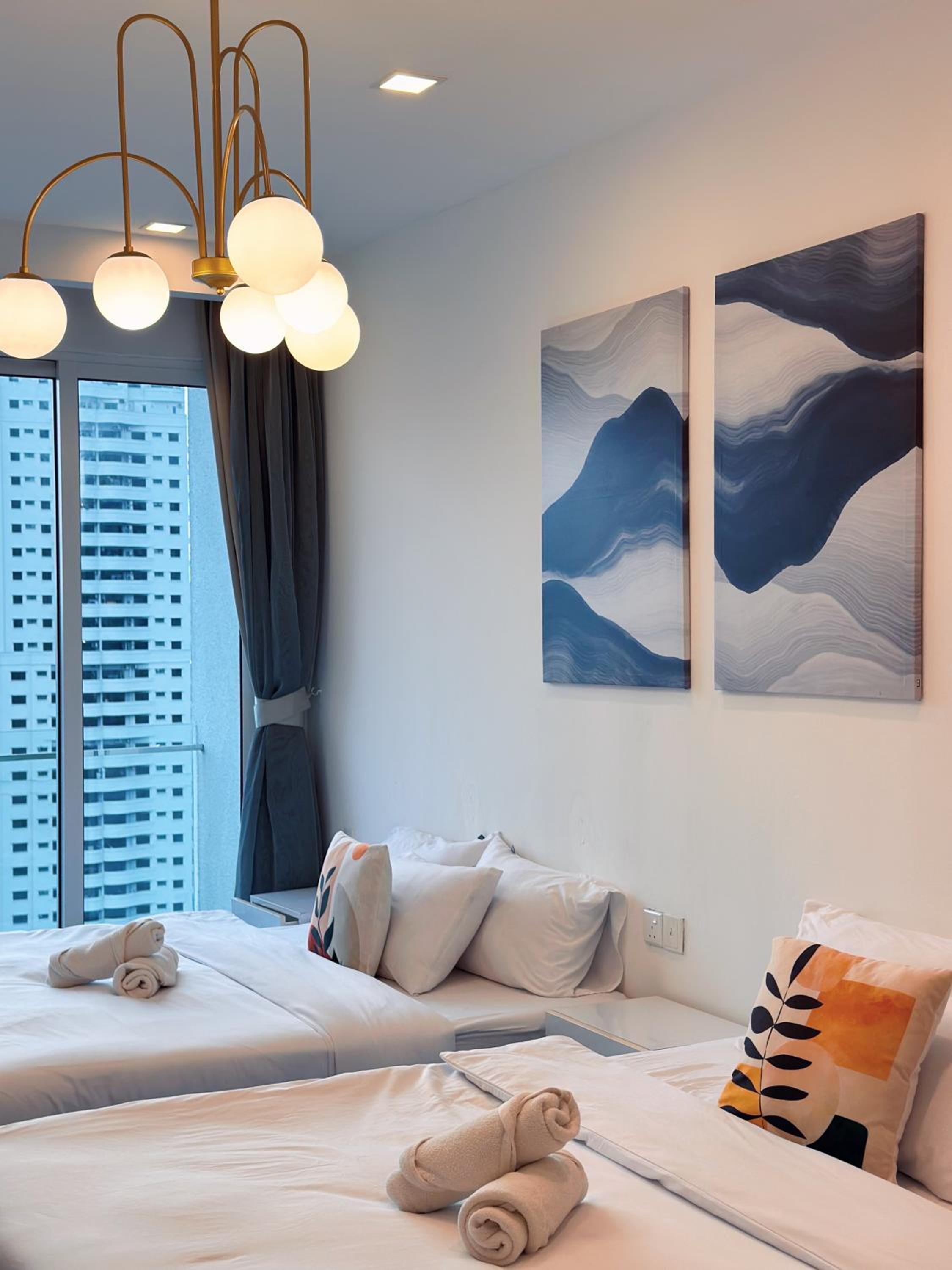 6PAX SUITES KL CITY Pavilion at Bukit Bintang NETFLIX & WIFI