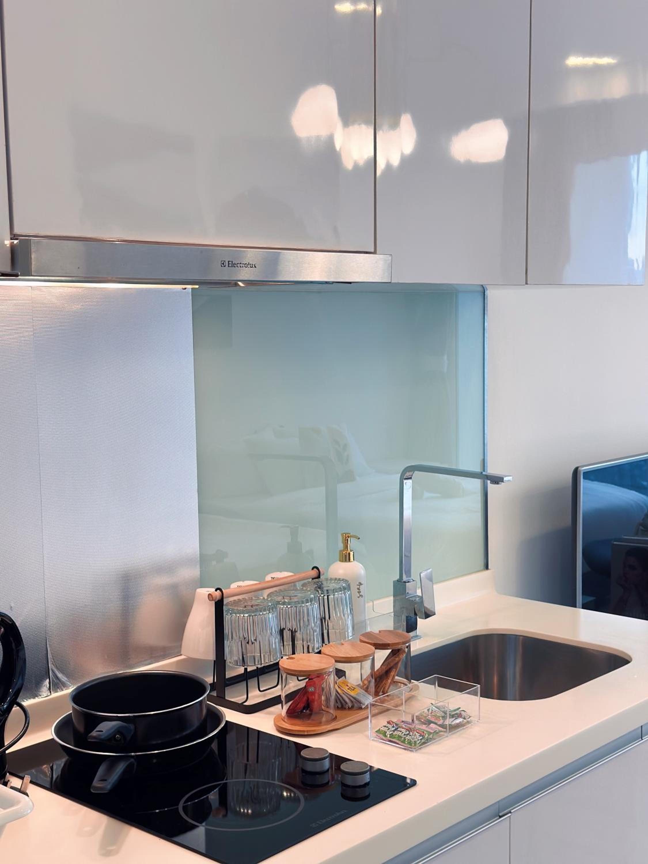 6PAX SUITES KL CITY Pavilion at Bukit Bintang NETFLIX & WIFI