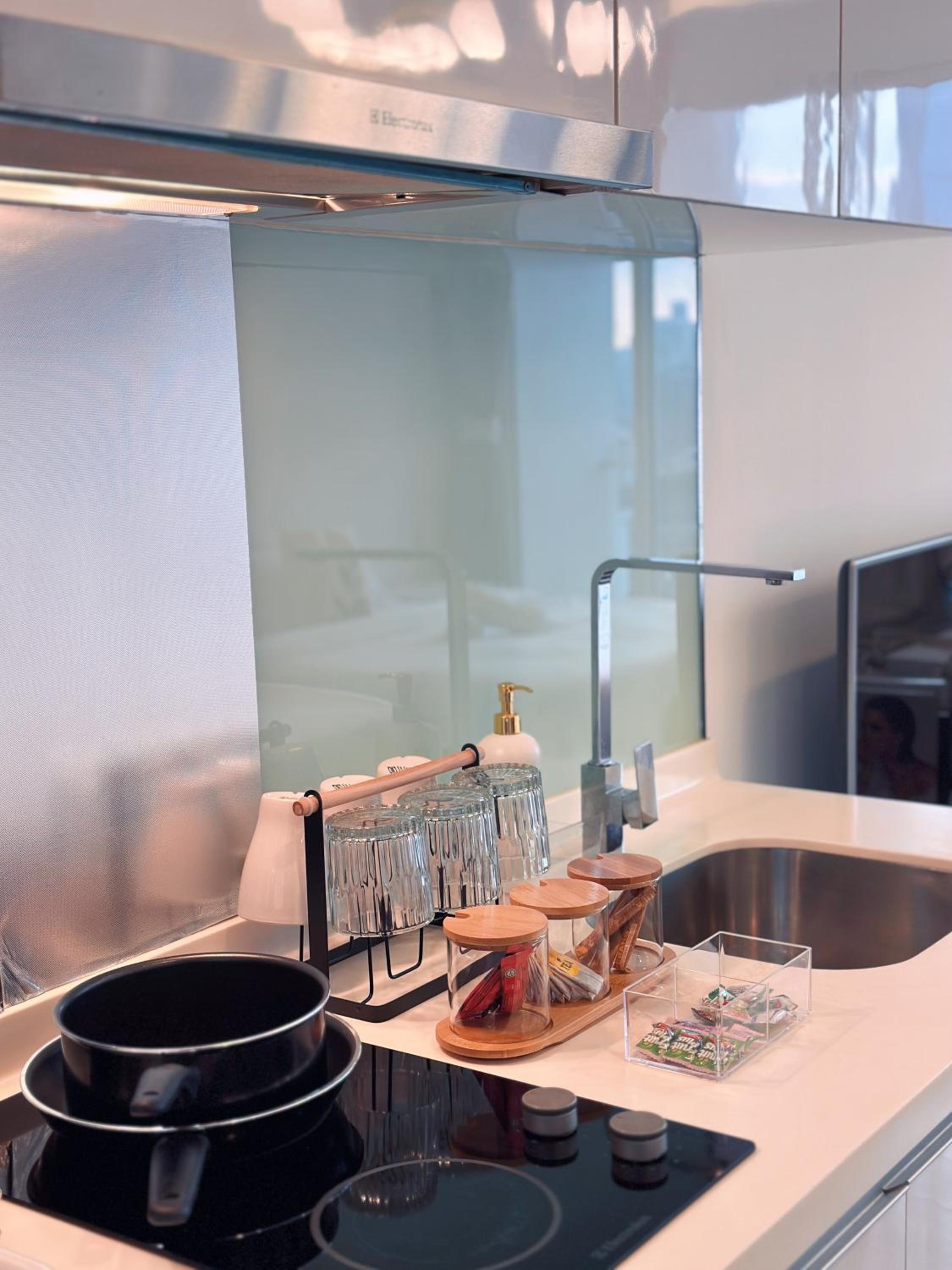 6PAX SUITES KL CITY Pavilion at Bukit Bintang NETFLIX & WIFI