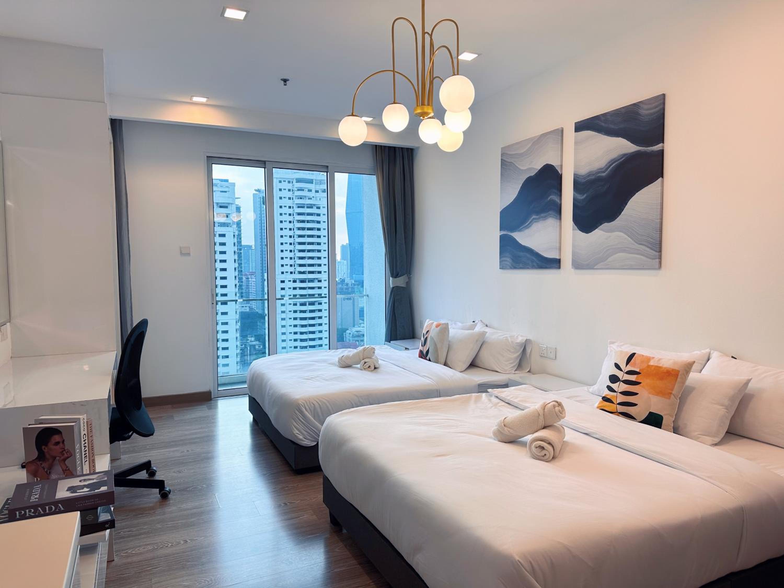 6PAX SUITES KL CITY Pavilion at Bukit Bintang NETFLIX & WIFI