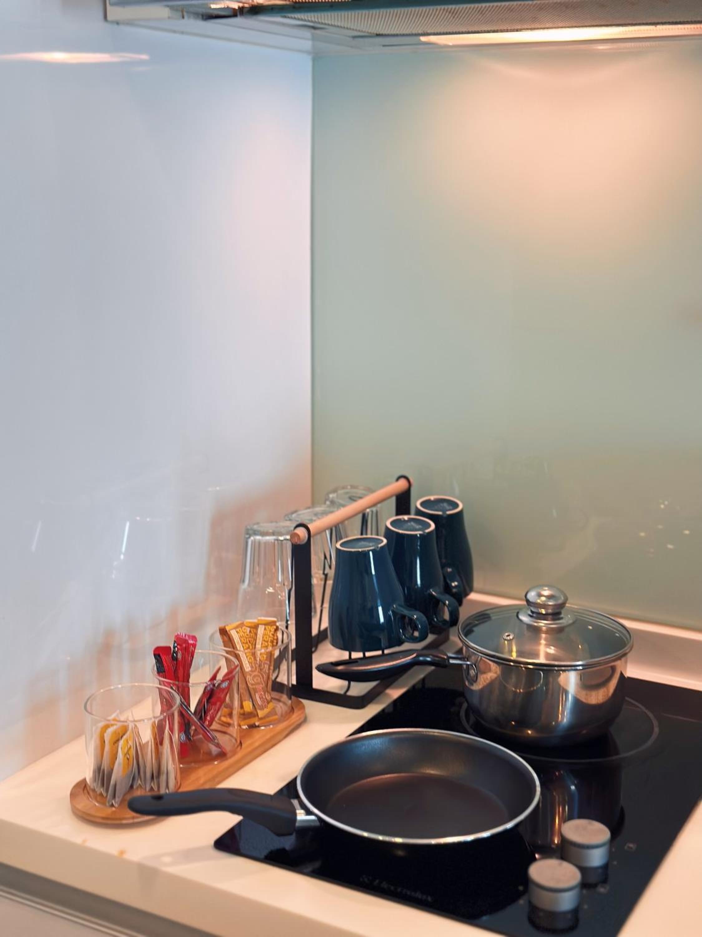 6PAX SUITES KL CITY Pavilion at Bukit Bintang NETFLIX & WIFI