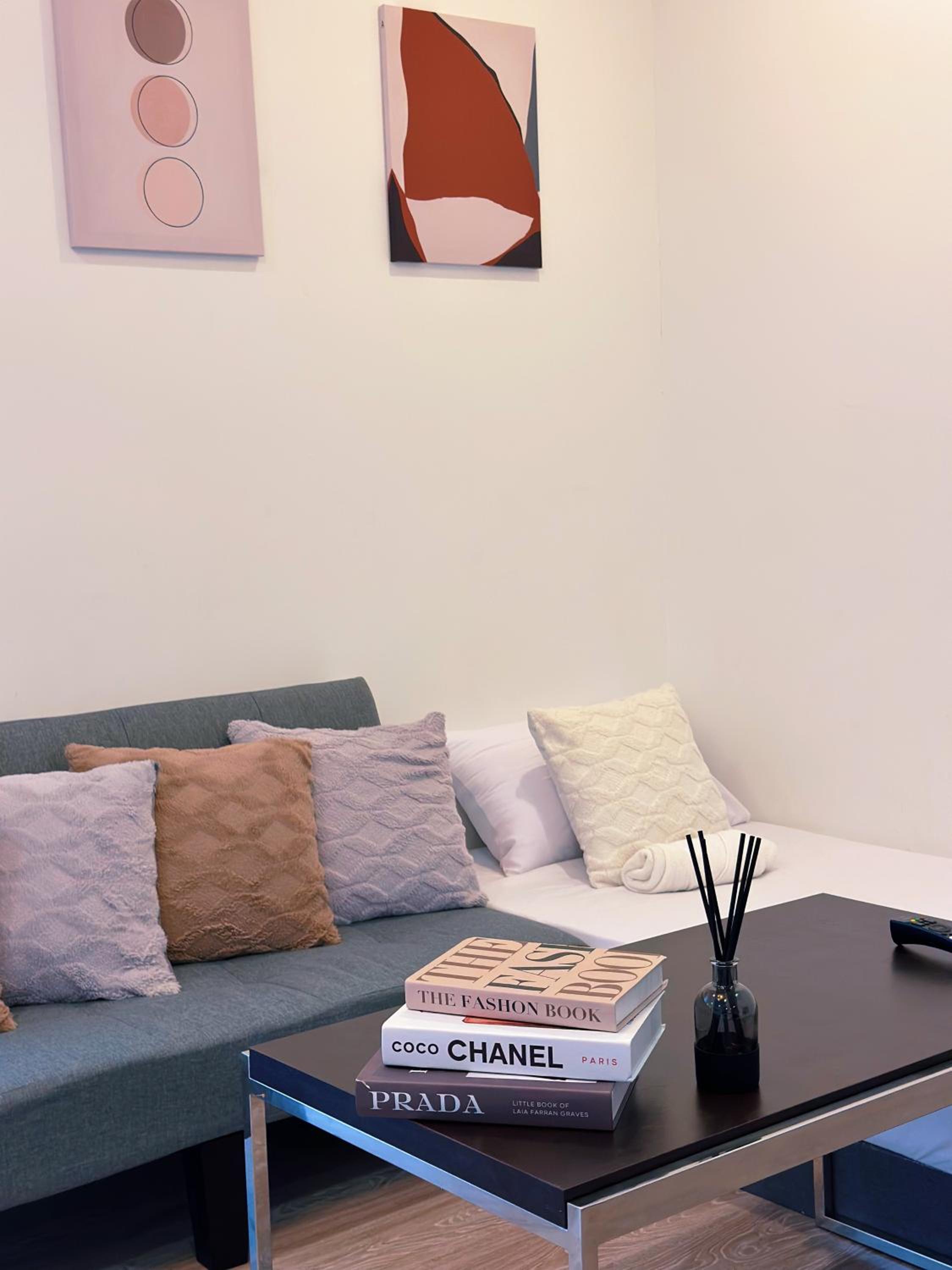 6PAX SUITES KL CITY Pavilion at Bukit Bintang NETFLIX & WIFI