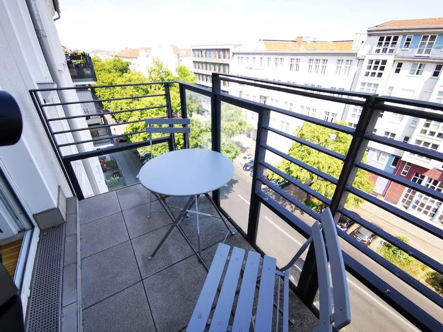 SC 07 by ROCKCHAIR Apartments l SUPERHOST Status l 2,5 Bedrooms Boxspringbeds Balcony Elevator welcomes you!