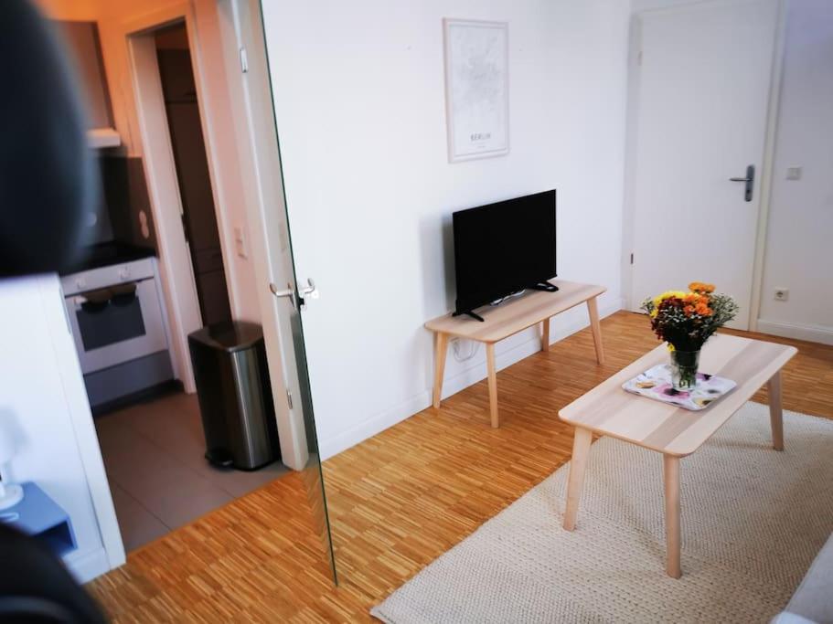 SC 07 by ROCKCHAIR Apartments l SUPERHOST Status l 2,5 Bedrooms Boxspringbeds Balcony Elevator welcomes you!