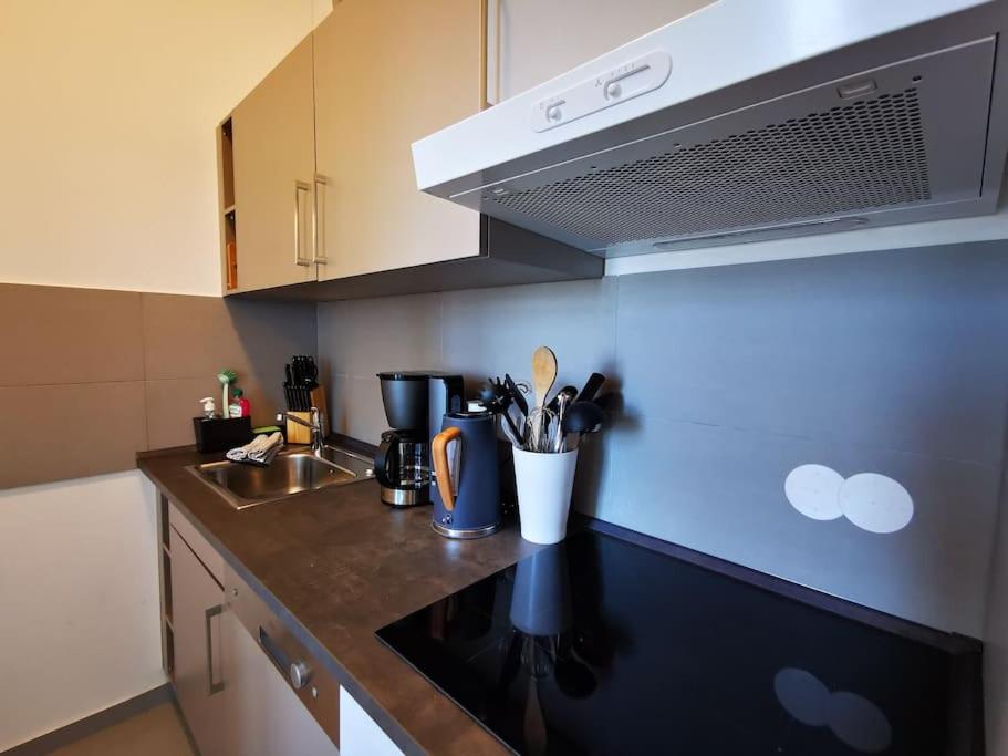 SC 07 by ROCKCHAIR Apartments l SUPERHOST Status l 2,5 Bedrooms Boxspringbeds Balcony Elevator welcomes you!