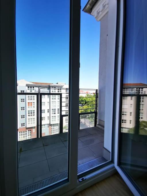 SC 07 by ROCKCHAIR Apartments l SUPERHOST Status l 2,5 Bedrooms Boxspringbeds Balcony Elevator welcomes you!