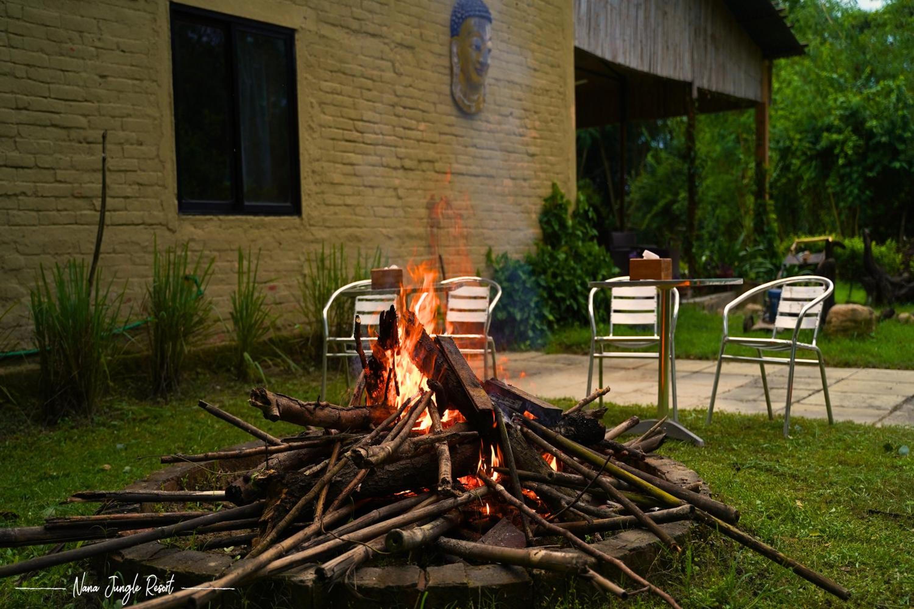 Nana Jungle Resort Near Chitwan National Park