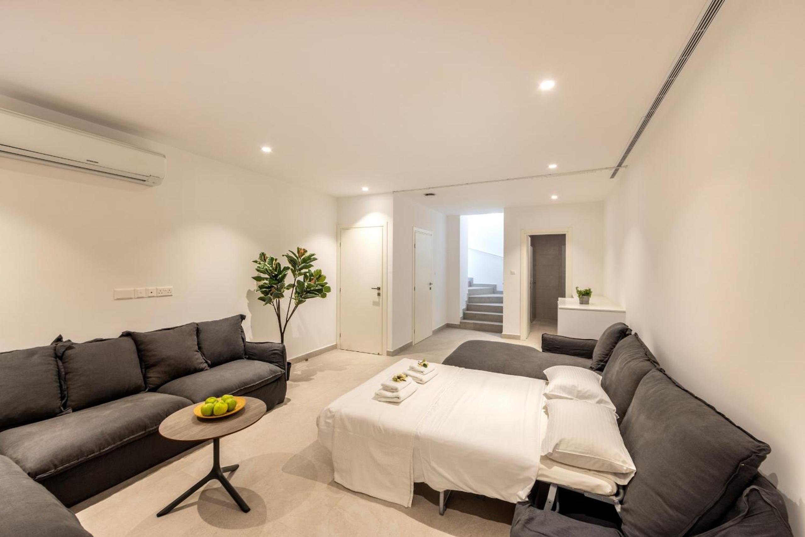 Protaras Periyiali Seaside Villa 33