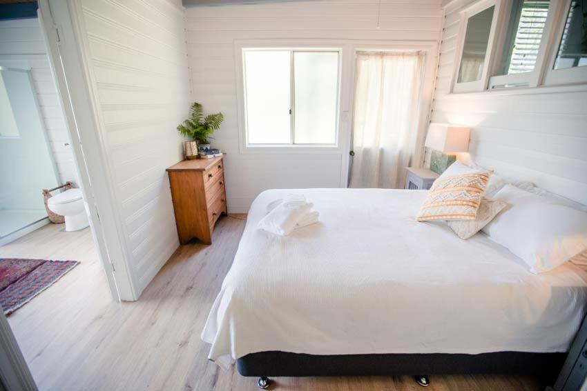 Birdsong Train Carriage Cabins