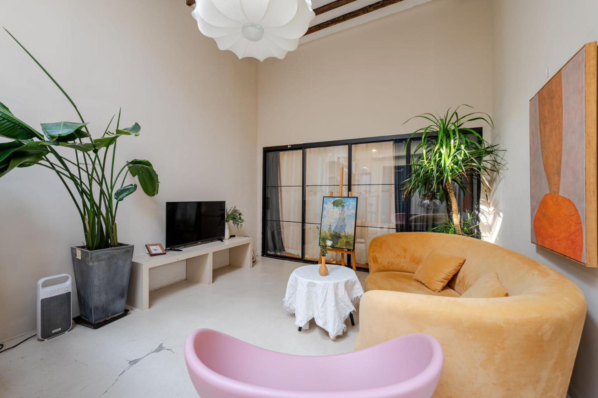 Prosperity B&B Downtown Shanghai - Yongkang Road Branch