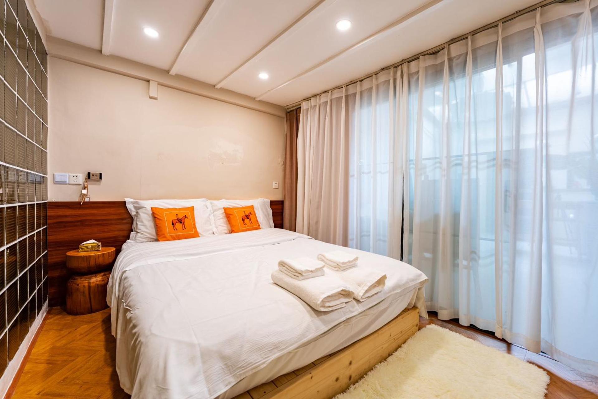 Prosperity B&B Downtown Shanghai - Yongkang Road Branch