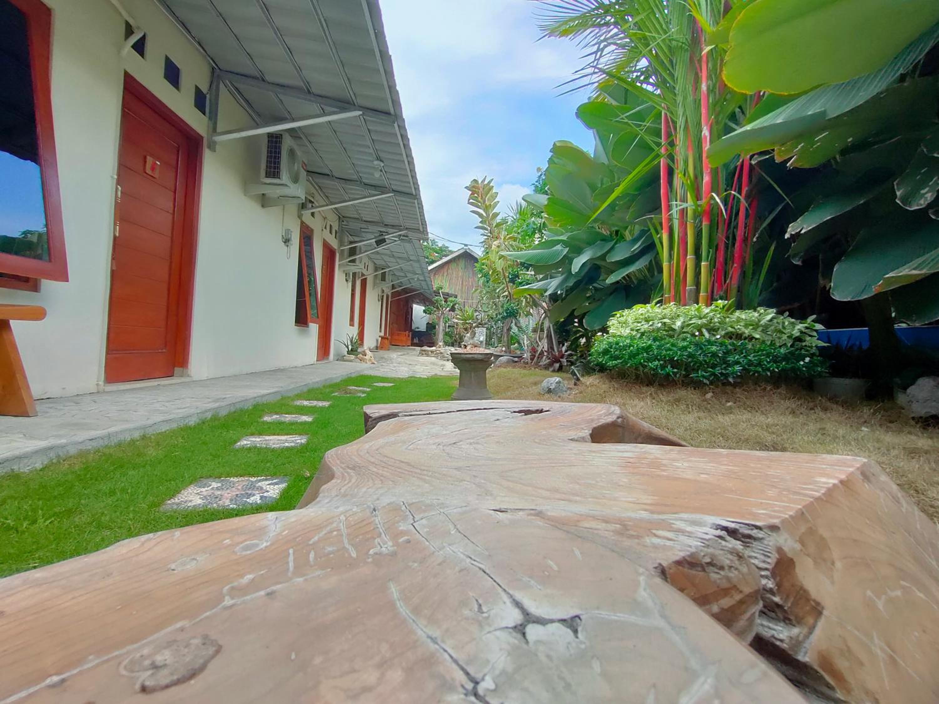 LAISSYA GUEST HOUSE YOGYAKARTA