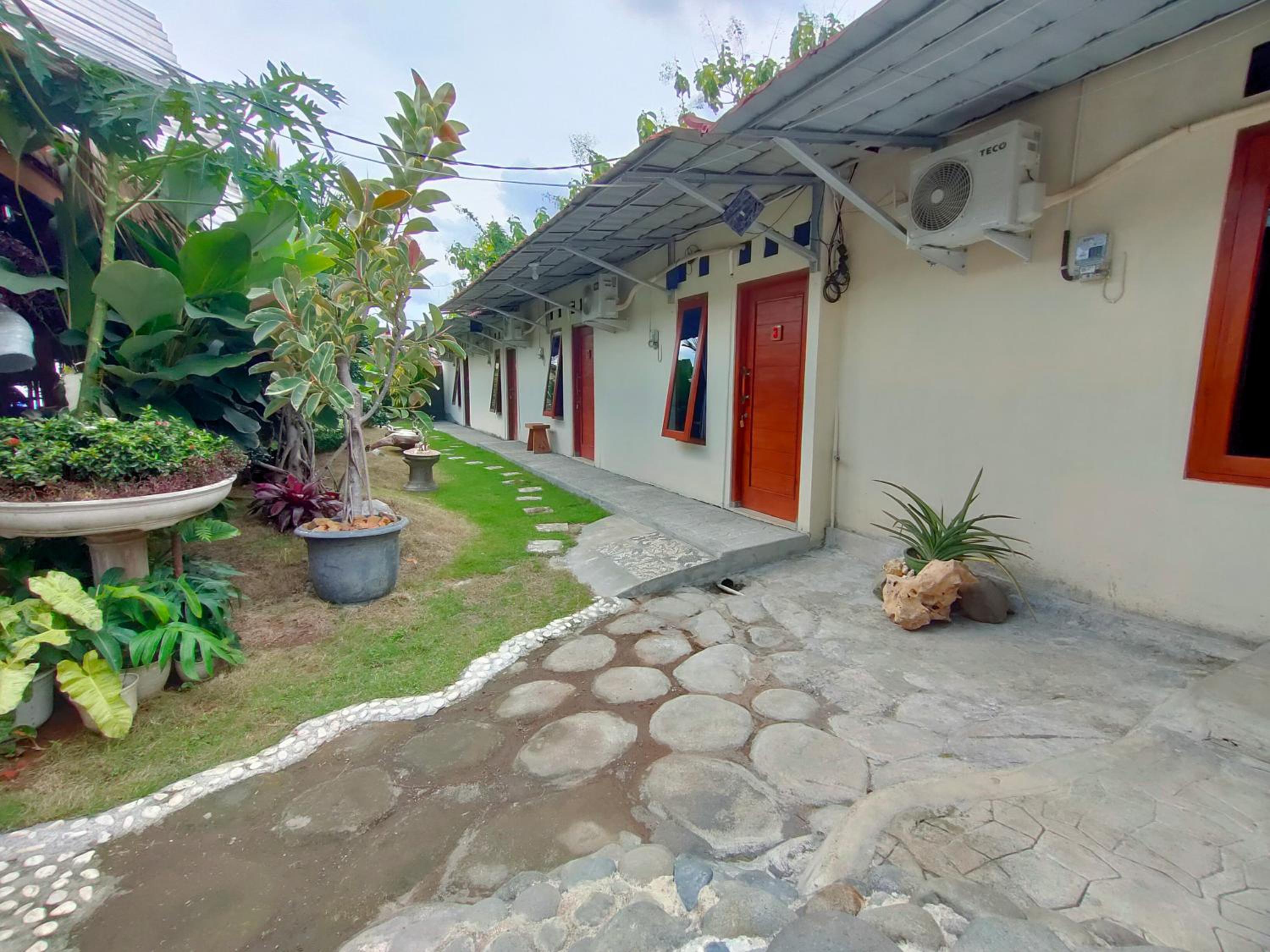 LAISSYA GUEST HOUSE YOGYAKARTA
