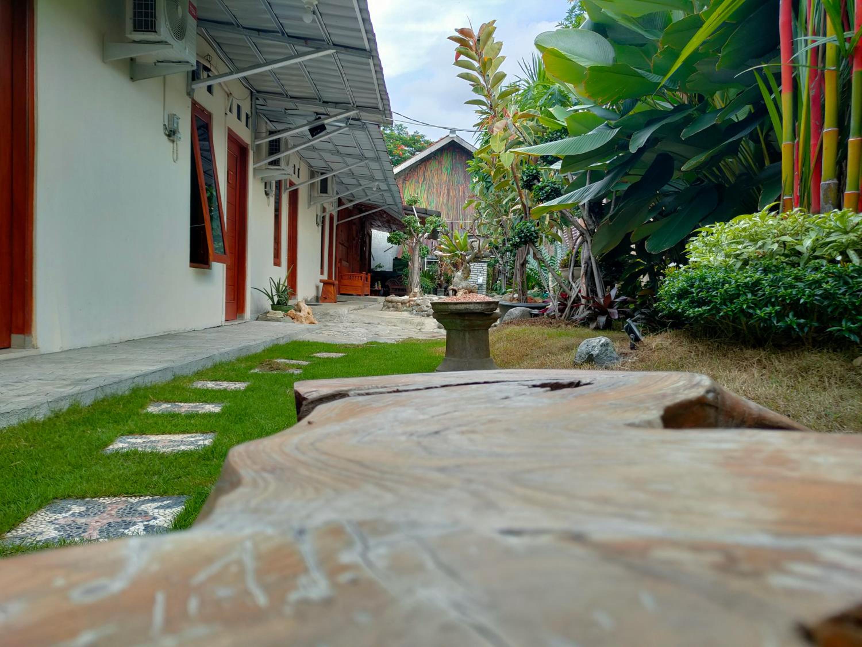 LAISSYA GUEST HOUSE YOGYAKARTA
