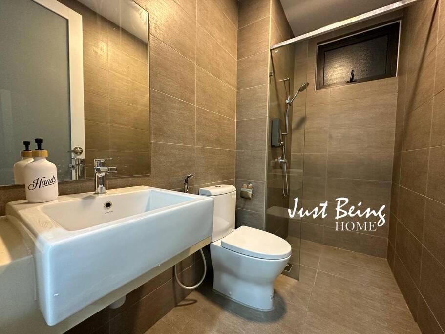 Just Being Home 5pax 2BR/2BA 2Queen/1Single