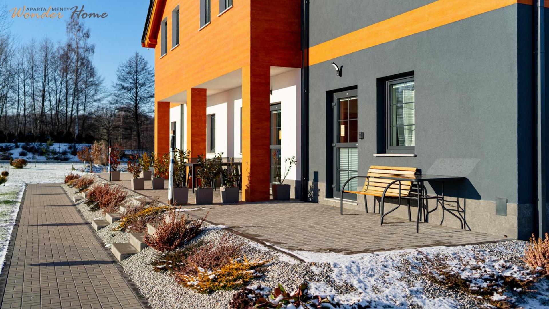 Wonder Home - Apartamenty Halo Karkonosze z ogrodem, sezonowym basenem, placem zabaw i widokiem na Śnieżkę - zlokalizowane blisko Karpacza