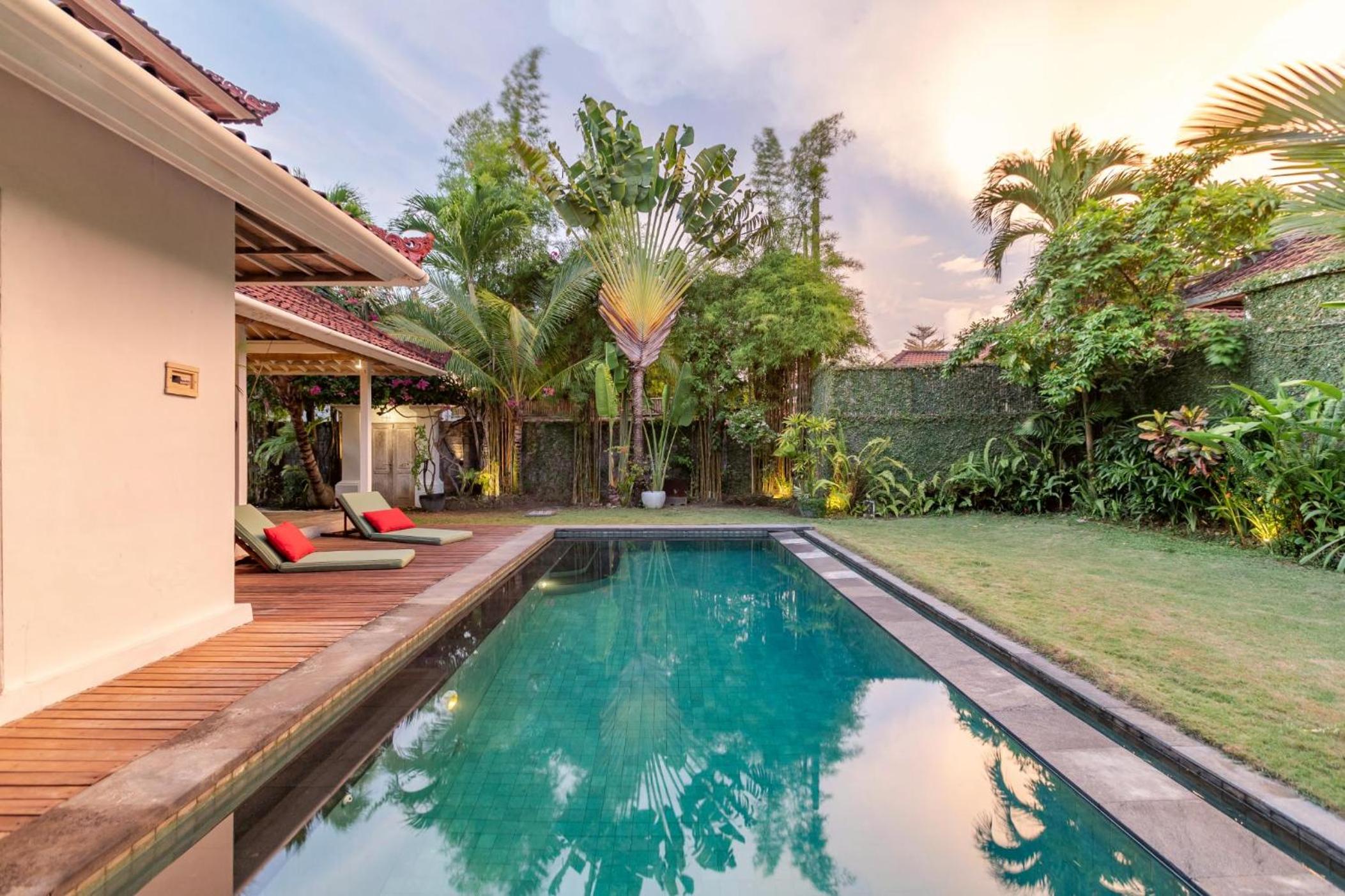 Villa Telma - Charming 2BR Villa in Central Seminyak, Walking Distance to Eat Street