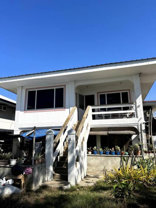 Bobby's Villa Beachfront, Paringao, La Union