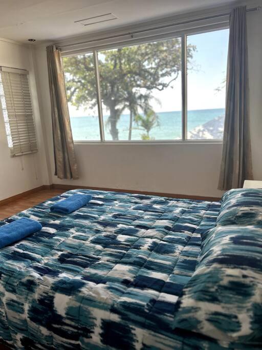Bobby's Villa Beachfront, Paringao, La Union
